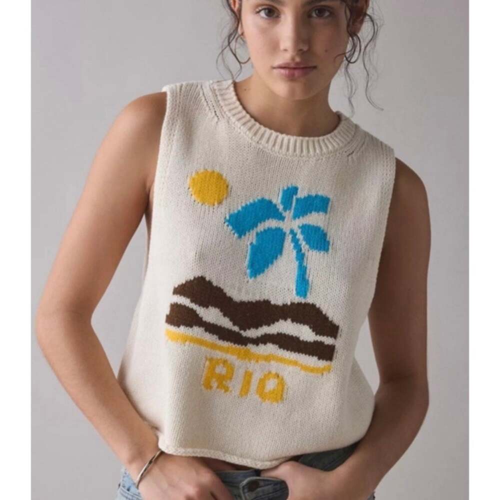 URBAN OUTFITTERS BDG Capri Destination Rio Knit Sweater Vest Cream Medium M